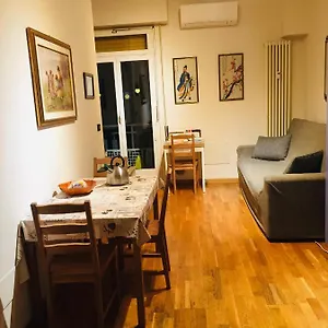 Giorgio's Station Apartment