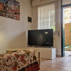 Fiorilli House - Fair District - Gratis Private Parking Bologna