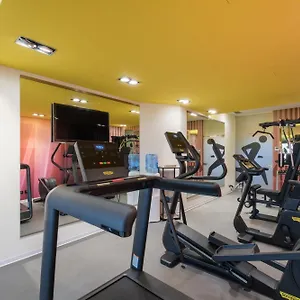 4* Hotell Savhotel Aemilia