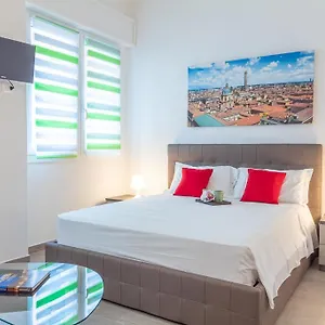 Realkasa Azzarita Flat Apartment