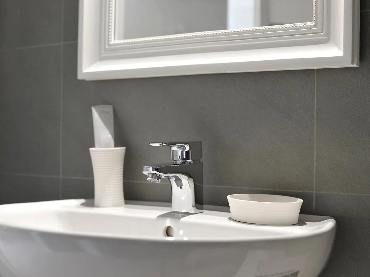 Ur-Nest Dolfi Apartment Bologna Italy